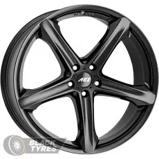 Yacht SUV (Black)